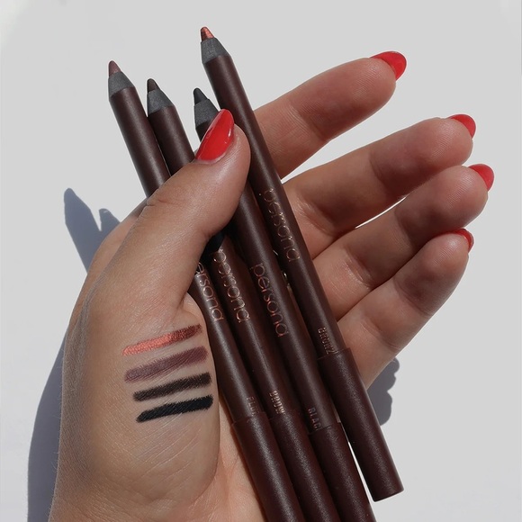 Persona 24 Hour Waterproof Eyeliner in Black - Picture 3 of 10